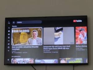 Grundig 50 GKU 700 50” 127 Ekran Uydu Alıcılı 4K Ultra HD Smart Google TV